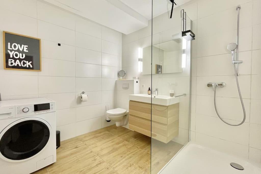 Apartment Stadt-oase - Kostenlos Parken, Ruhig, Kliniken, Gop, Bali-therme, Boxspringbett